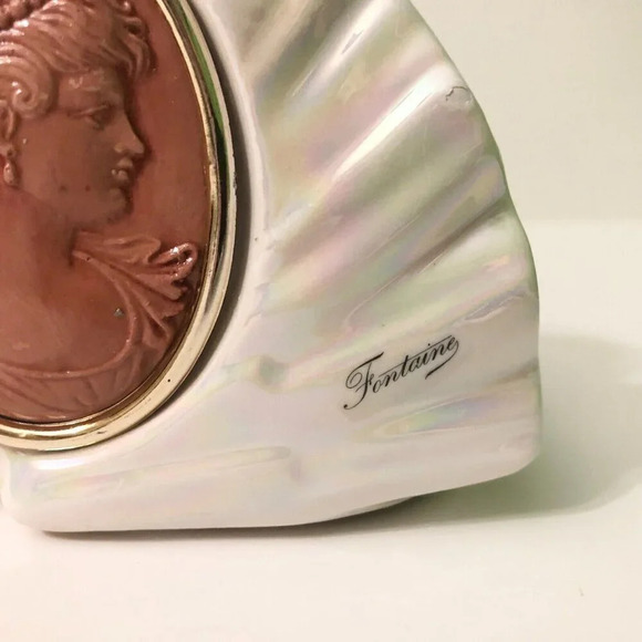 Vintage Capodimonte Fontaine Iridescent Ceramic  Napkin Holder Cameo Italy - Picture 4 of 16